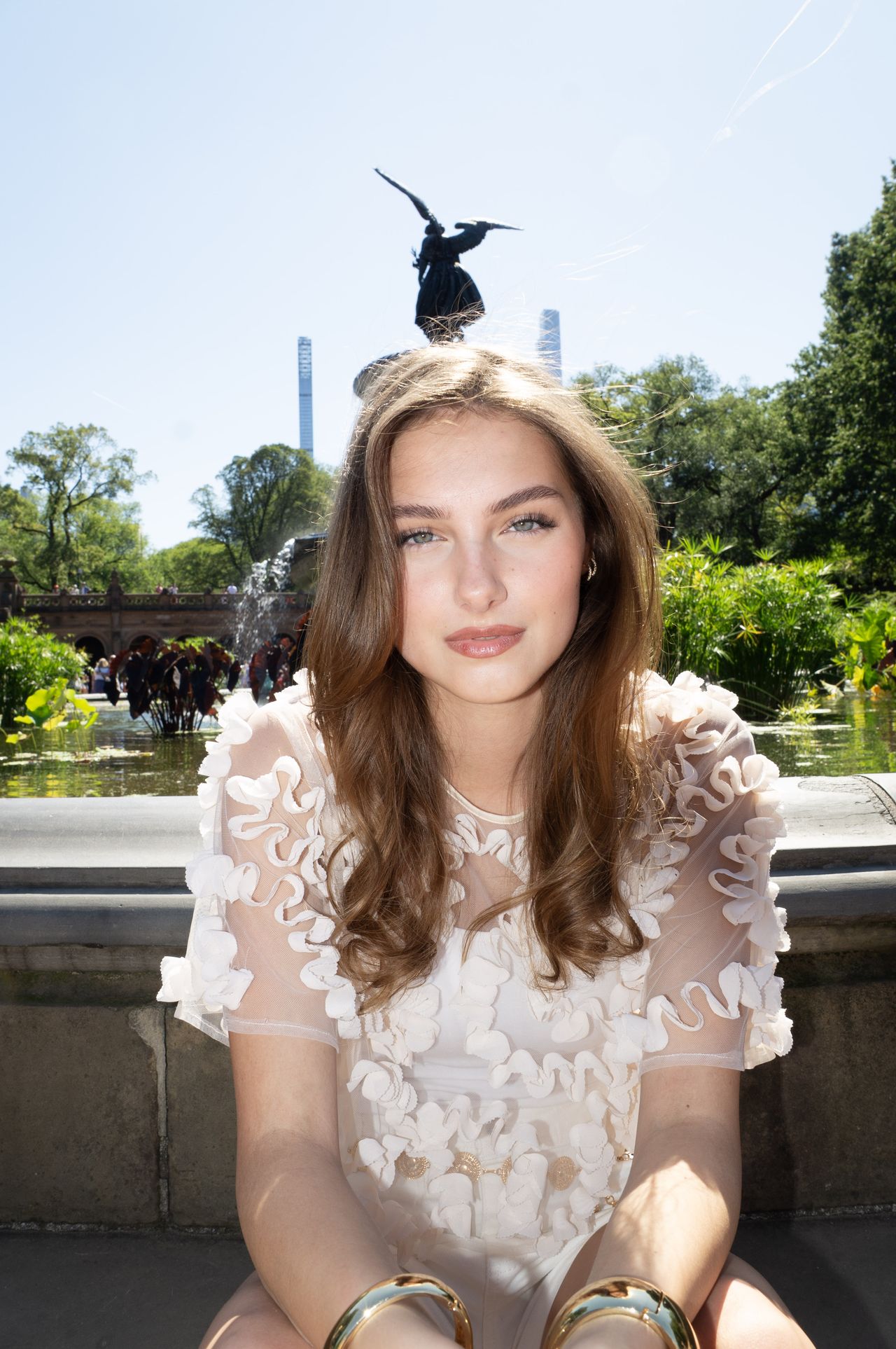 Mia Fantalin, park portrait